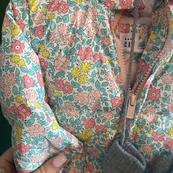 GAP Baby Floral Snowsuit - Picture 3 of 3